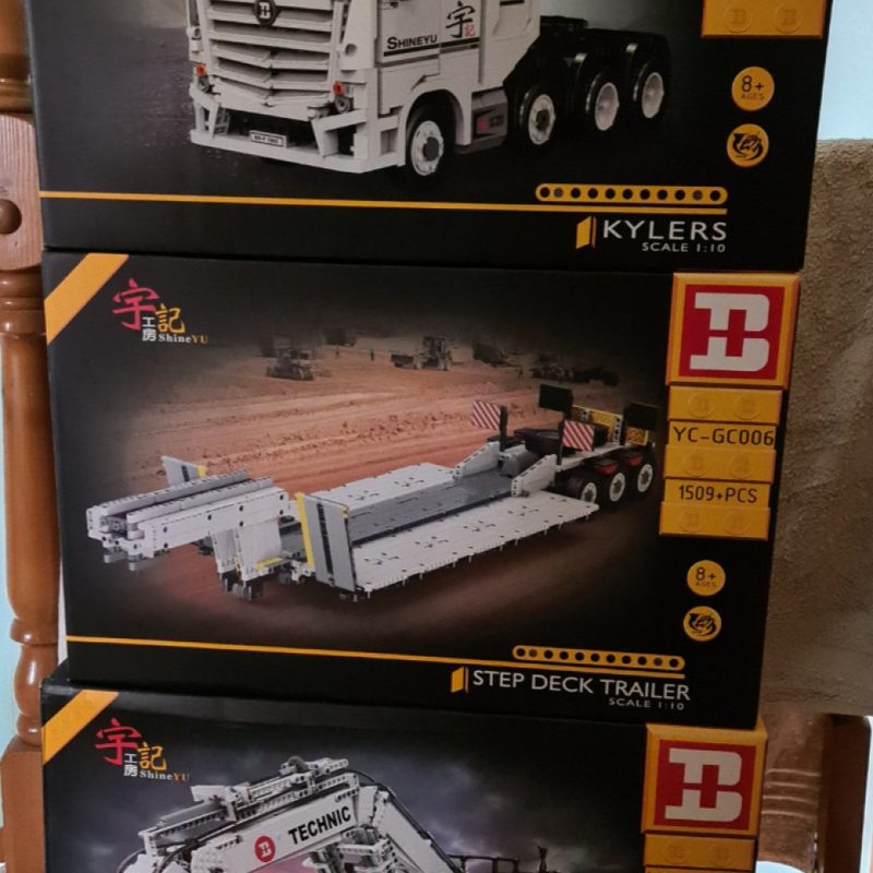 Heavy Duty R/C Haulage Set. Truck, Trailer and Excavator - 3 in 1.
