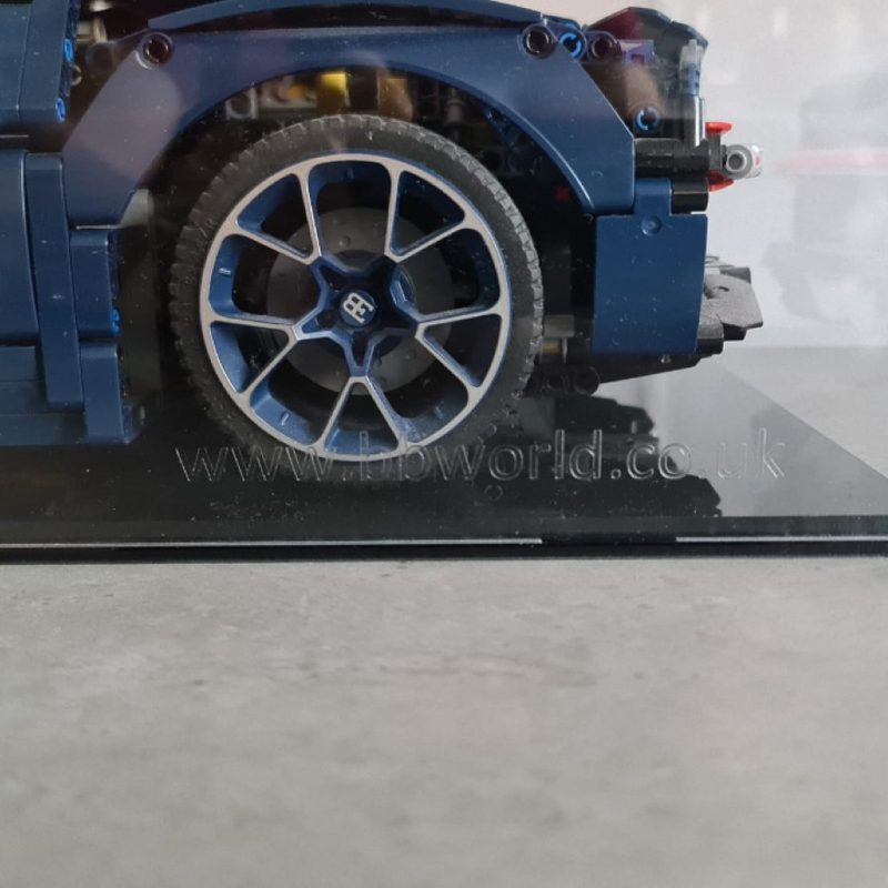 Display case for 1/8 Scale Cars