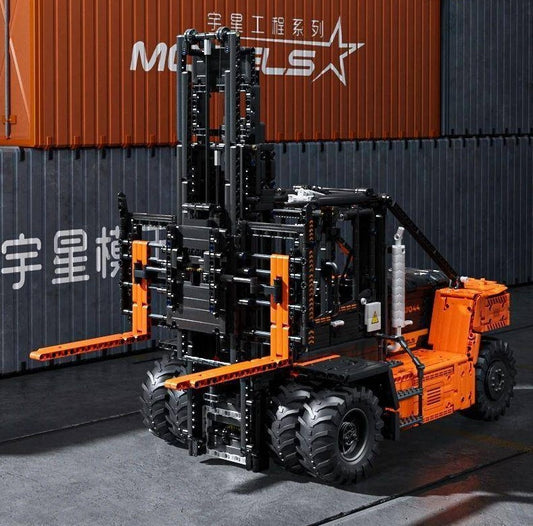 17044 - 1/6 Scale Motorised HD Forklift