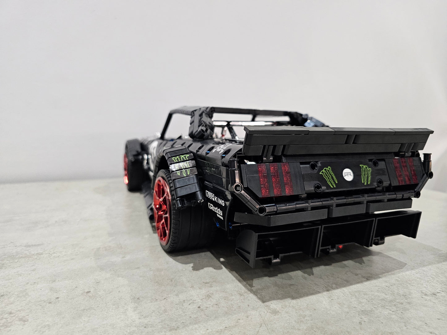 13108 Mustang Hoonigan 1/8 Scale. Static and Motorised option.