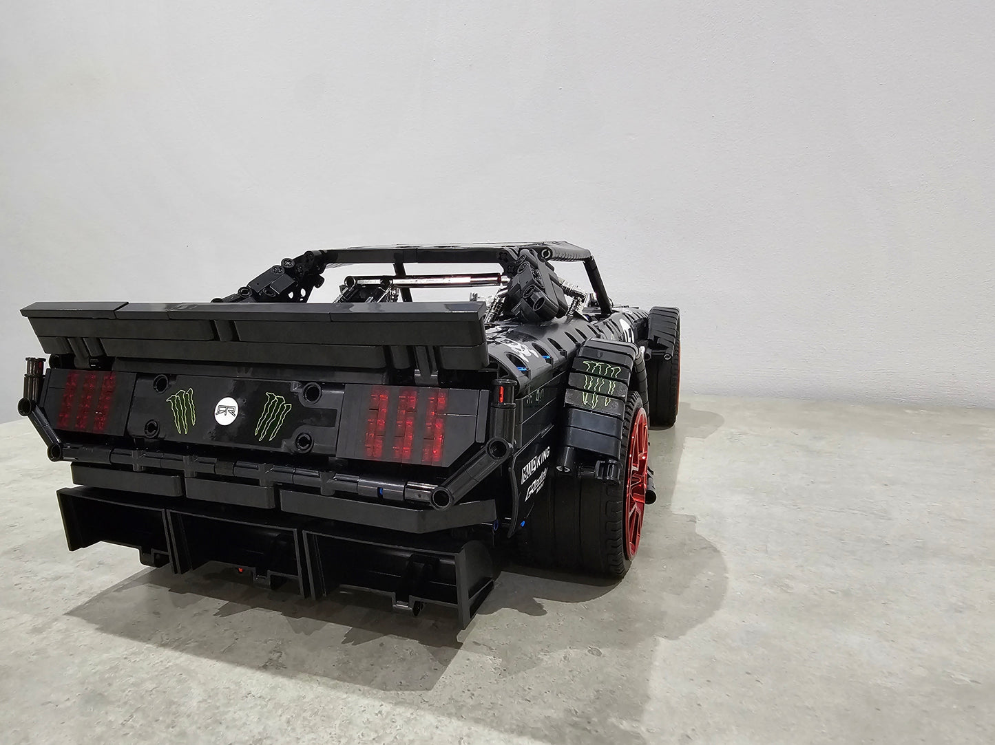 13108 Mustang Hoonigan 1/8 Scale. Static and Motorised option.