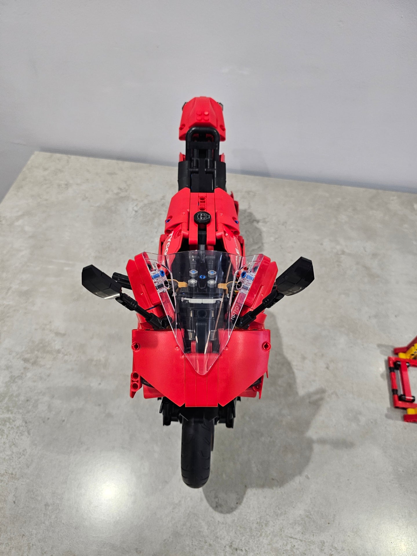 T4020 Ducati Motorcycle 1/5 Scale
