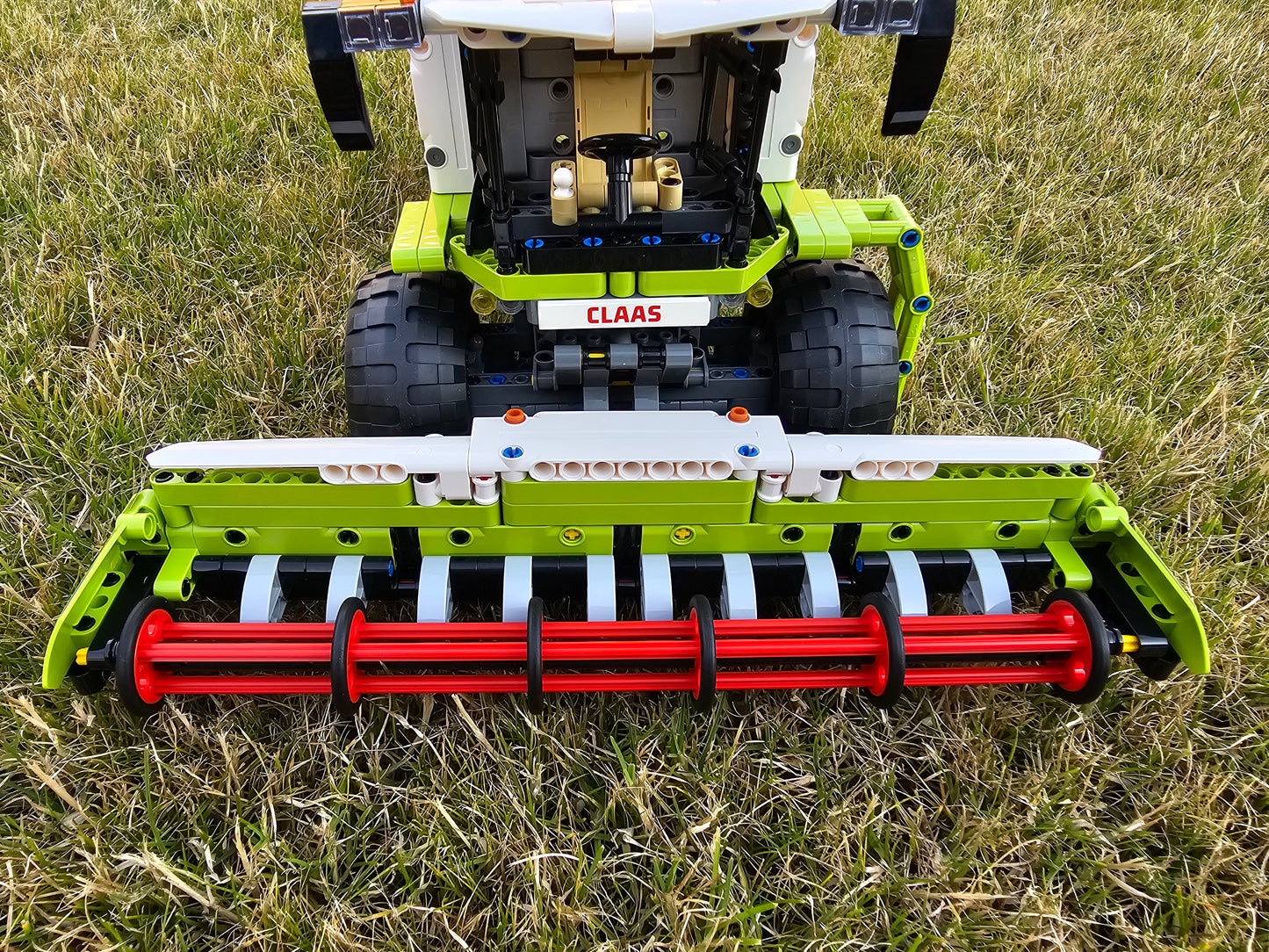 17014 Claas Lexion Combine Harvester