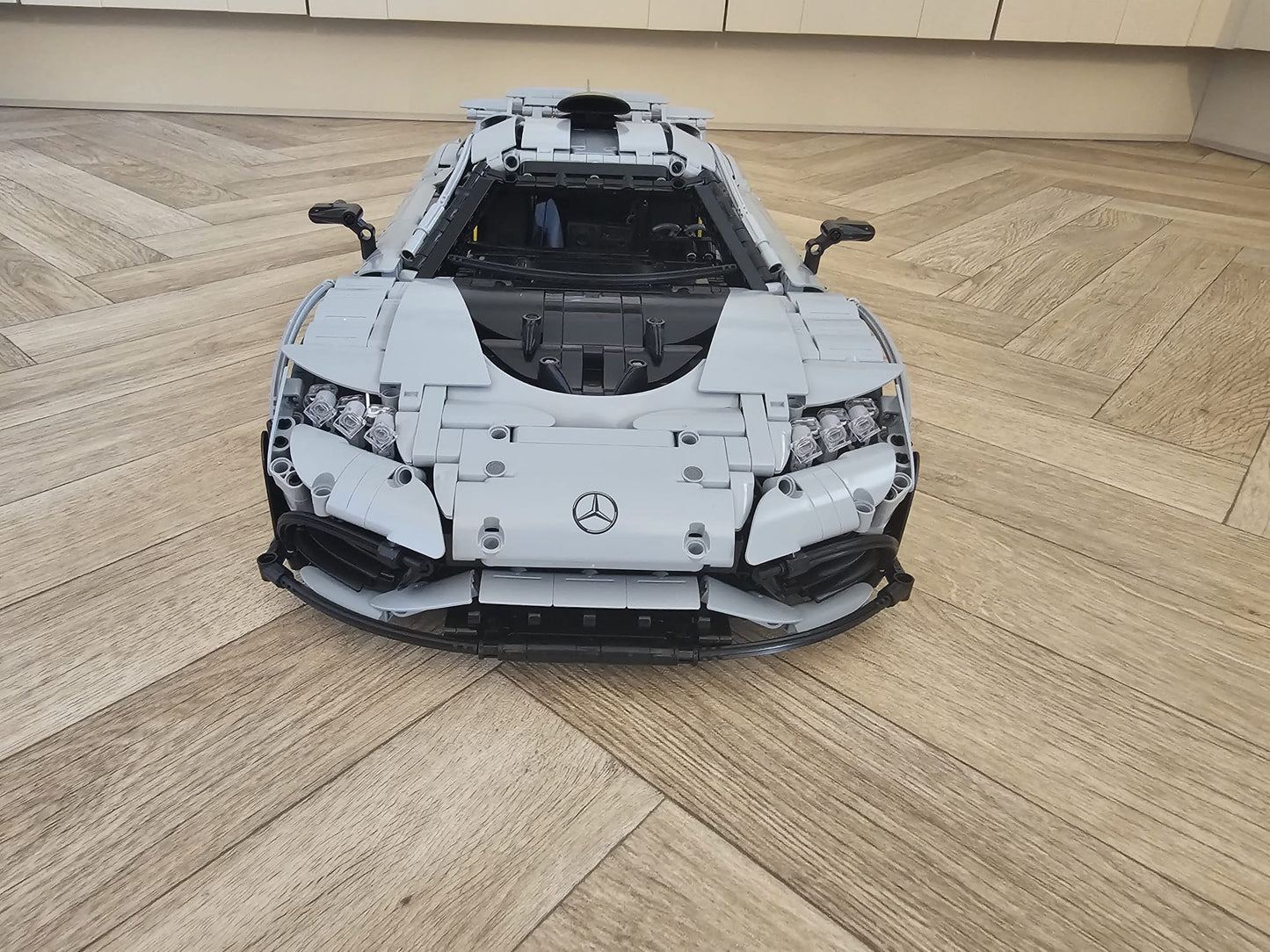 C61503 Motorised Mercedes Benz AMG One 1/8 scale
