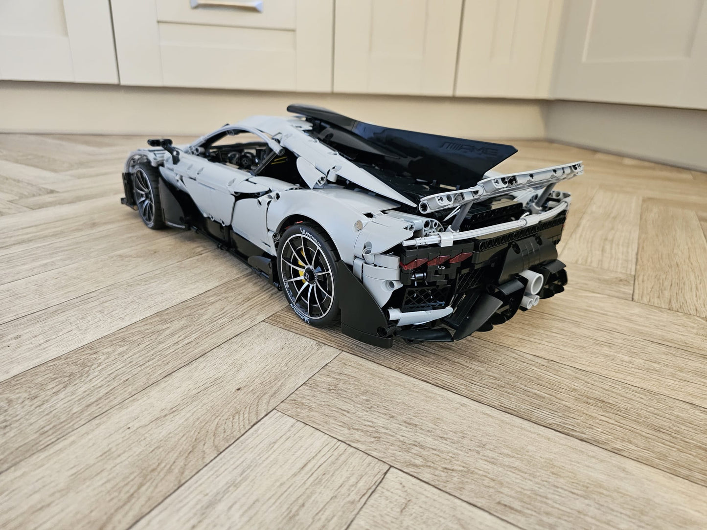 C61503 Motorised Mercedes Benz AMG One 1/8 scale