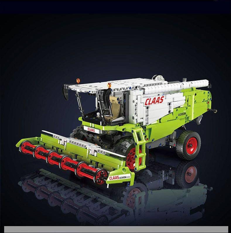 17014 Claas Lexion Combine Harvester