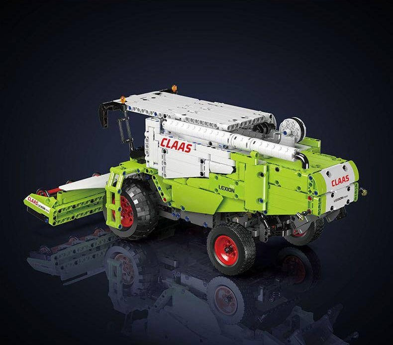 17014 Claas Lexion Combine Harvester