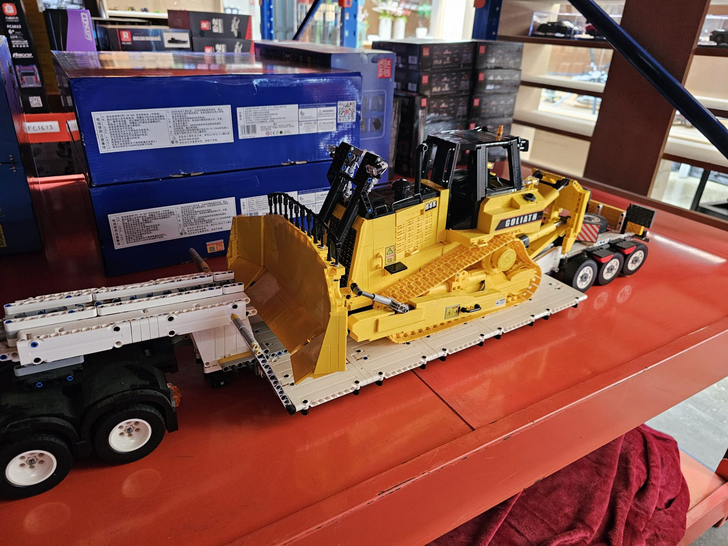 Heavy Duty R/C Haulage Set. Truck, Trailer and Bulldozer