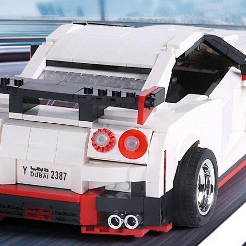 13104 Nissan GTR