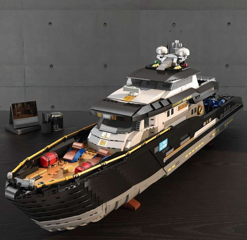 66103 - Luxury yacht