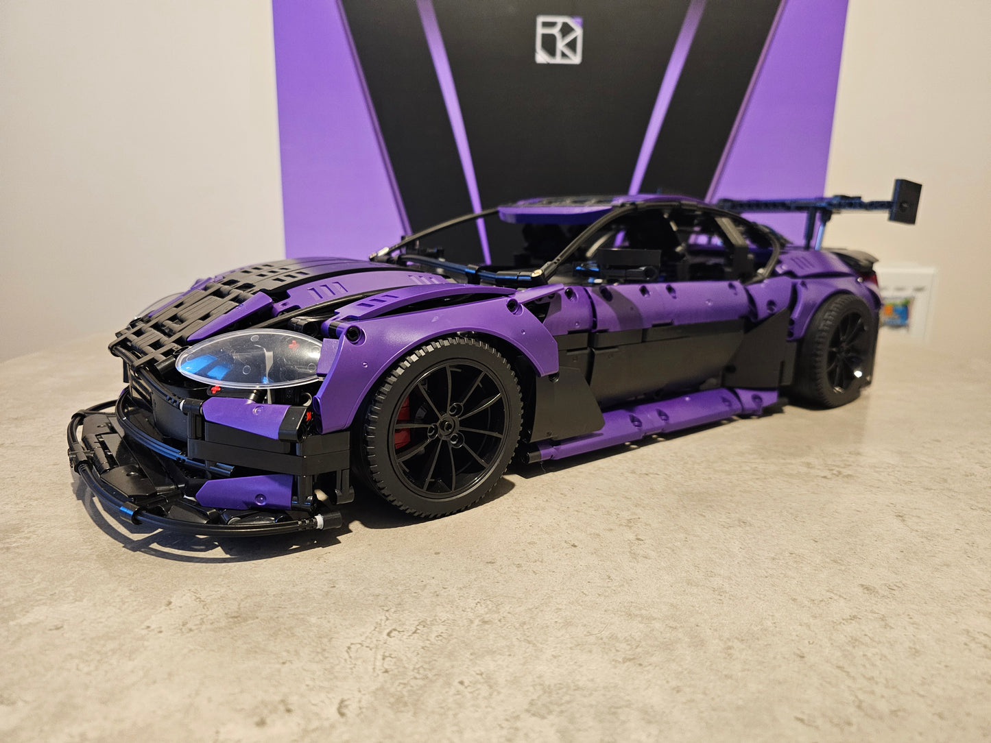 C001 Vantage GT3 1/8 Scale