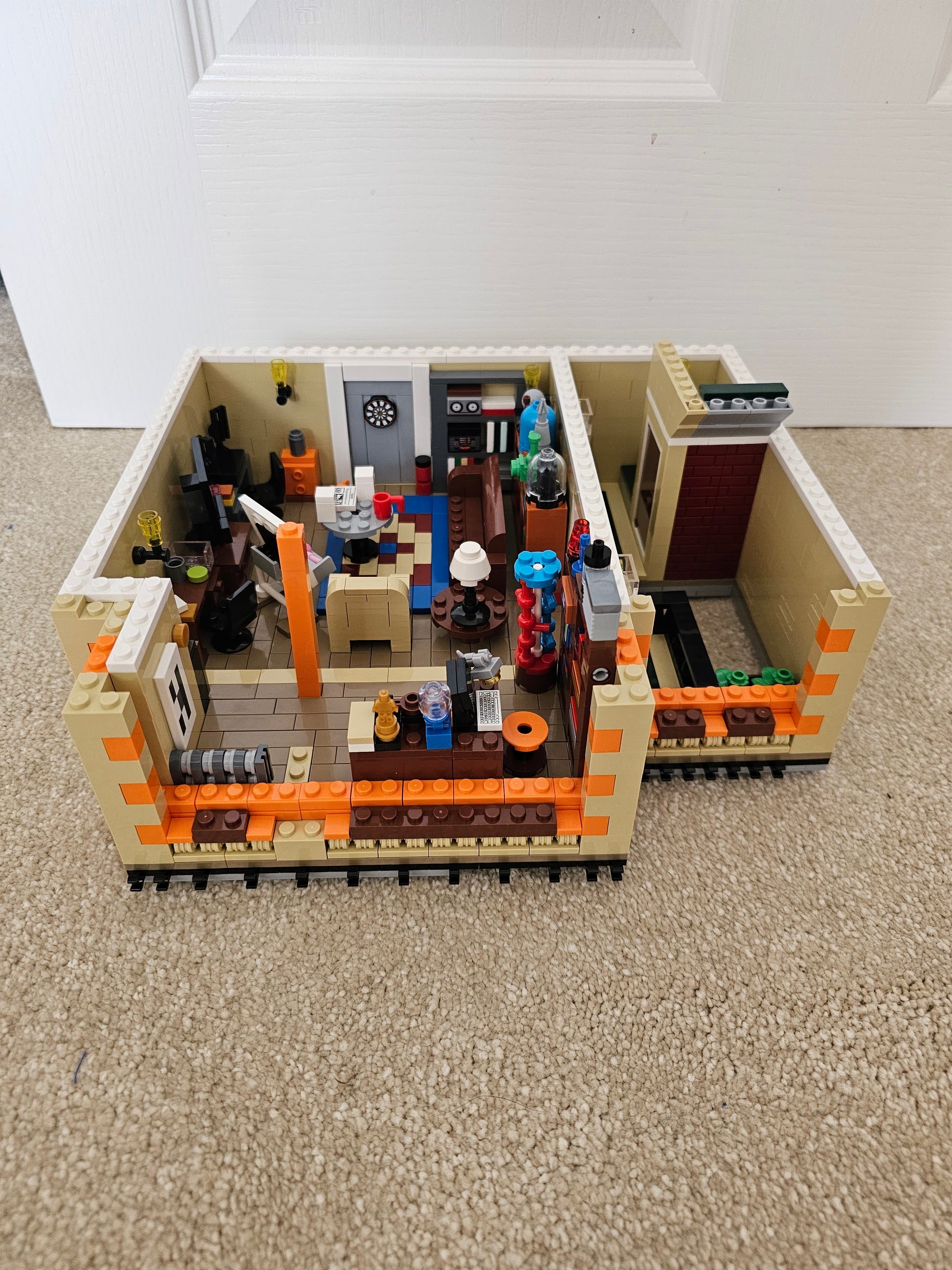 16014 Central Perk Cafe – Building Block World