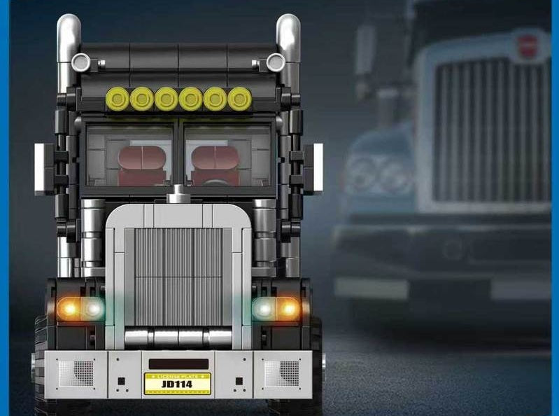 Trucks - Volvo, Scania and American with optional trailer