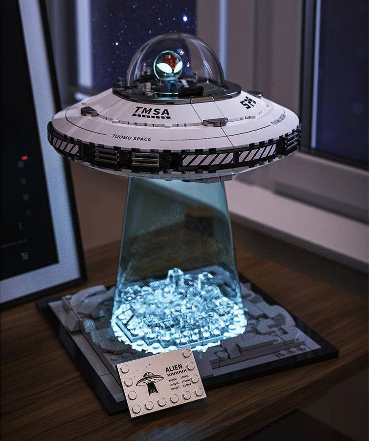 T3012 - UFO with lighting