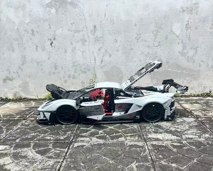 JD042 - Aventador in 1/8 Scale with lighting.
