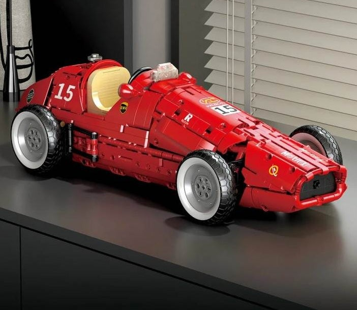 11038 - Ferrari F1 500 Racing Car Model