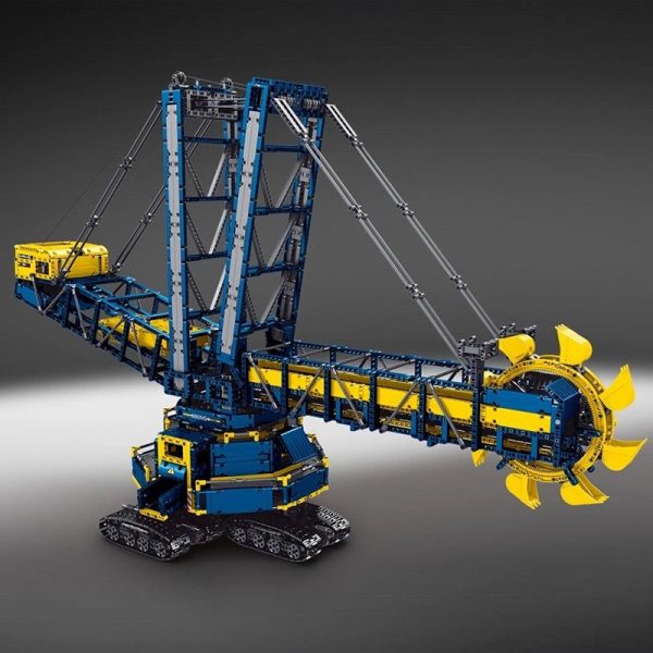 17006- R/C Bucket Wheel excavator - £10 a ticket.