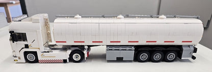 66032 & 66033 - Truck and Tanker Model